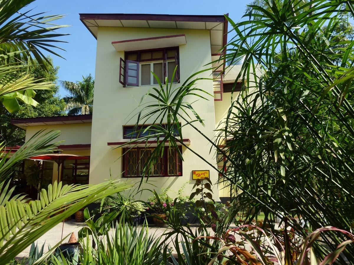 Alamanda Inn, Boutique Hotel And French Restaurant Yangon Exterior foto